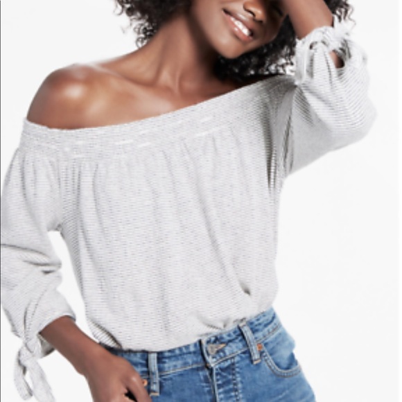 Lucky Brand Tops - Lucky Brand •Off the shoulder top•